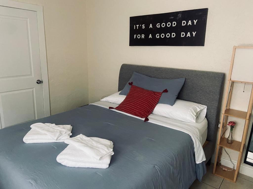 Private Rooms Close To Miami Airport - Free Parking - 01 Bagian luar foto