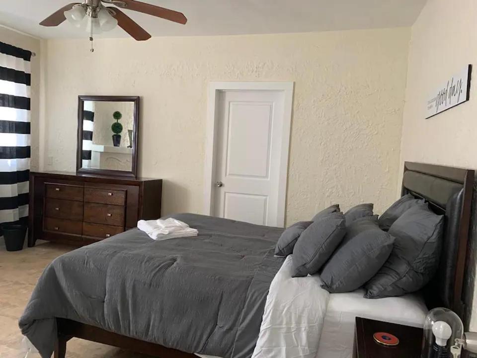 Private Rooms Close To Miami Airport - Free Parking - 01 Bagian luar foto