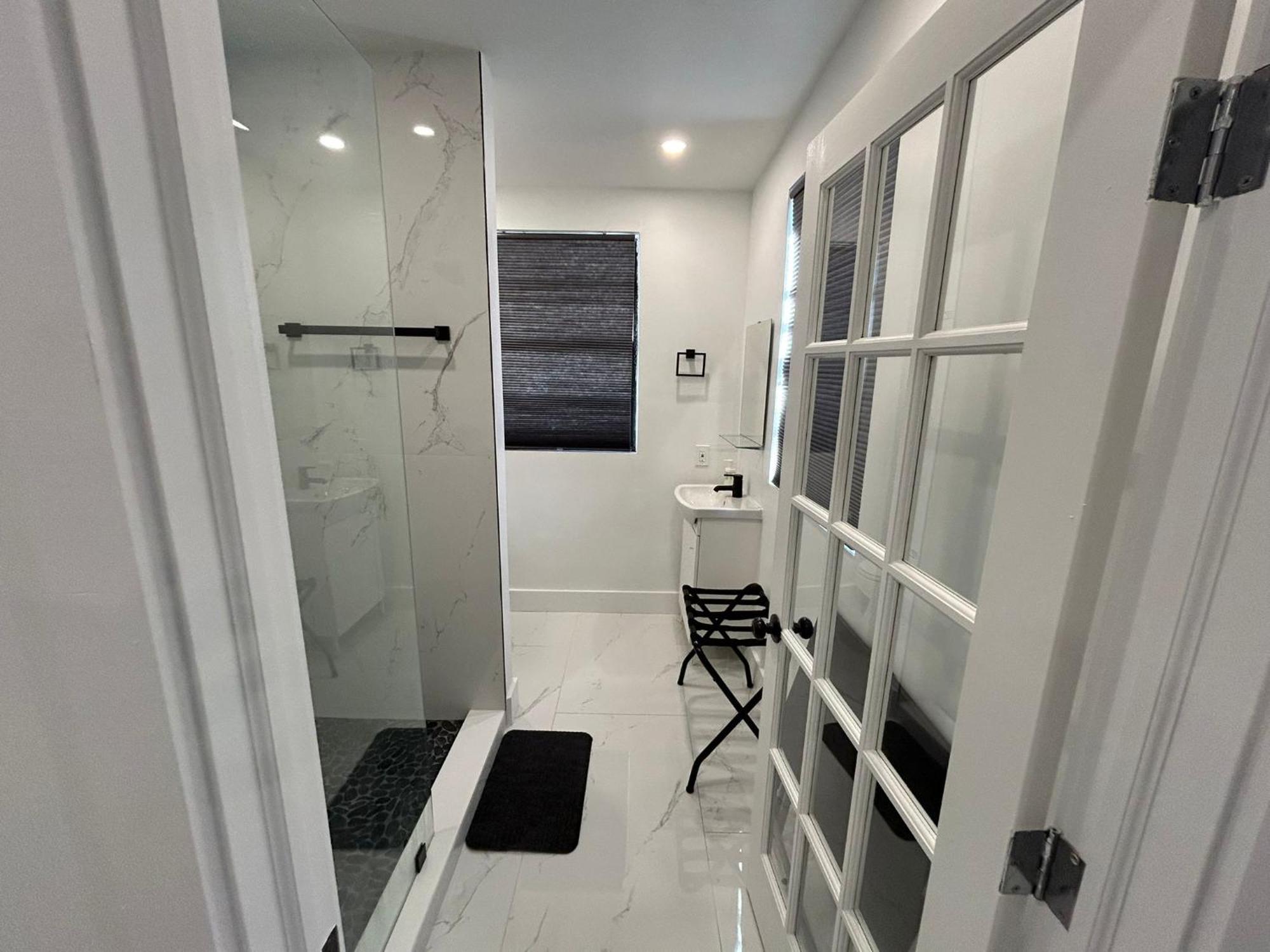 Private Rooms Close To Miami Airport - Free Parking - 01 Bagian luar foto